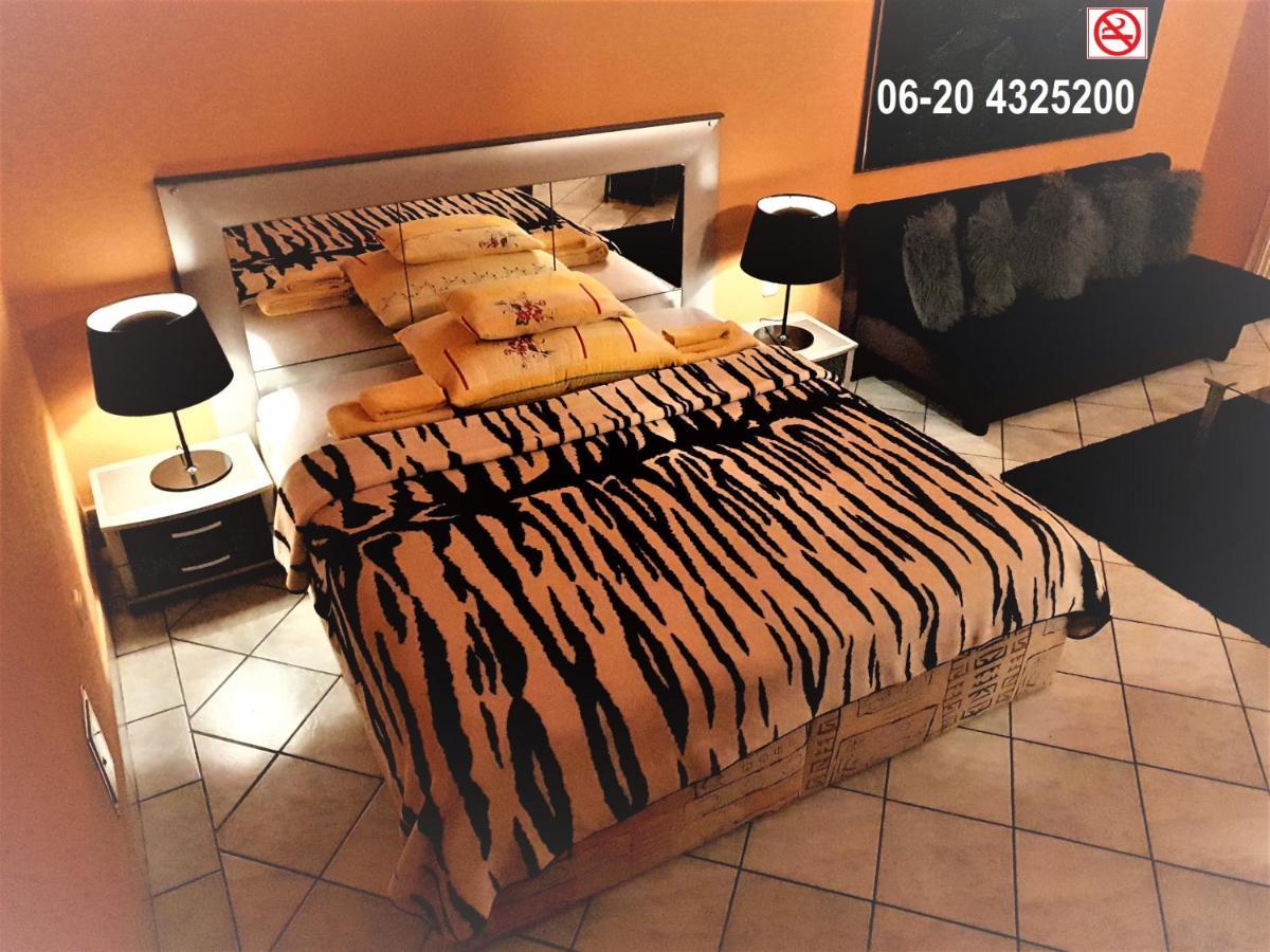 Apartment In The Center Of Budapest -Free Garage Parking Exterior foto